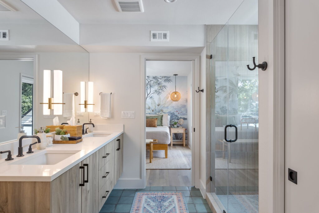 73-web-or-mls-20230801 2002 Riverview St ATX-73