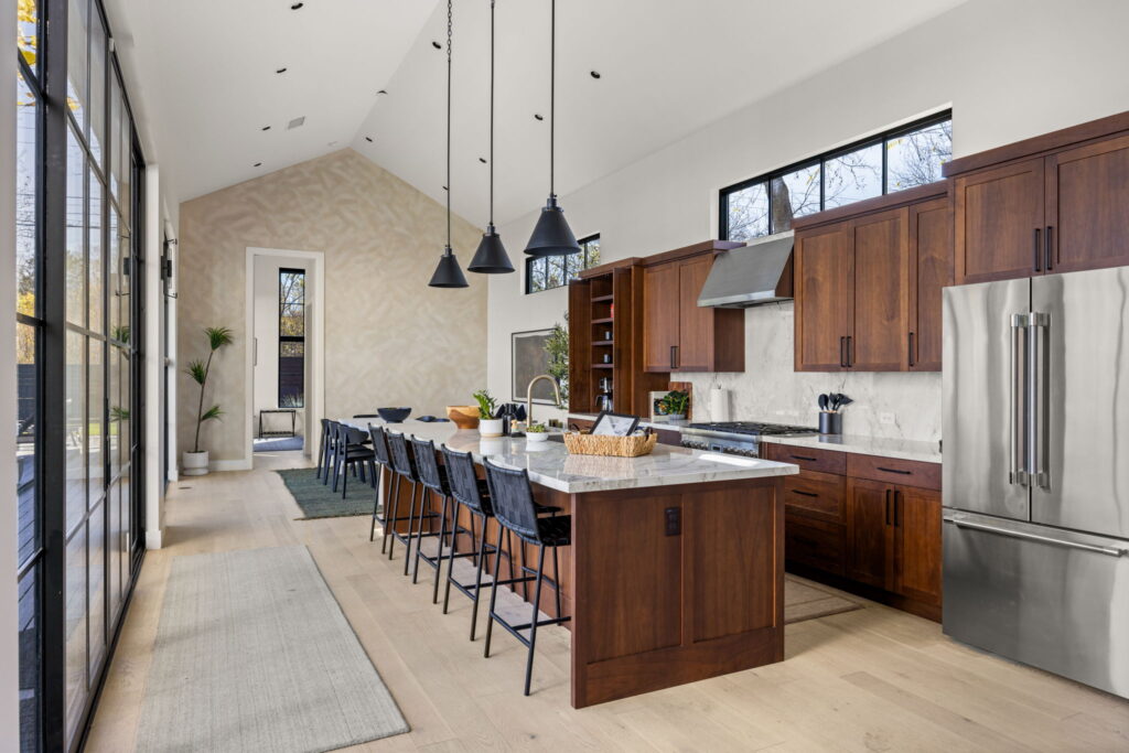 17-web-or-mls-20251219 2605 Little John Ln-17