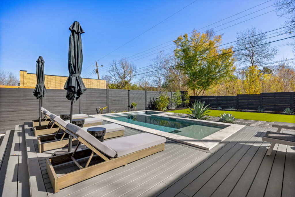 37-web-or-mls-20251219 2605 Little John Ln-37