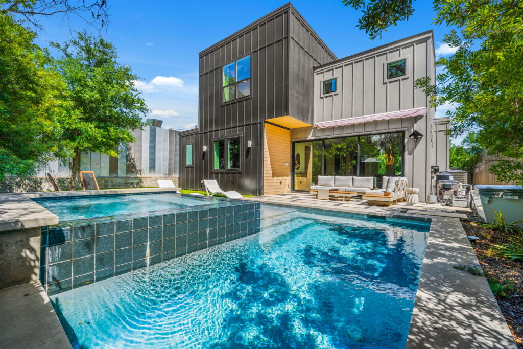 1-web-or-mls-20260514 502 Thrasher Ln Ext