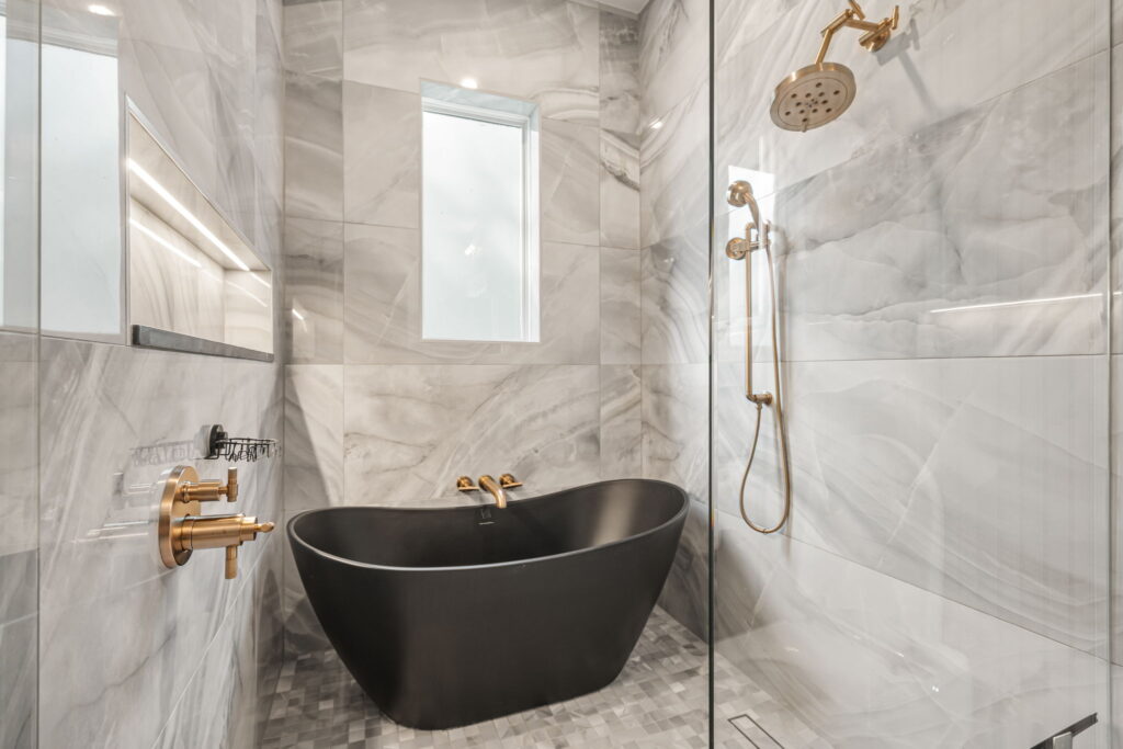 37-web-or-mls-20260514 502 Thrasher Ln Interior-22