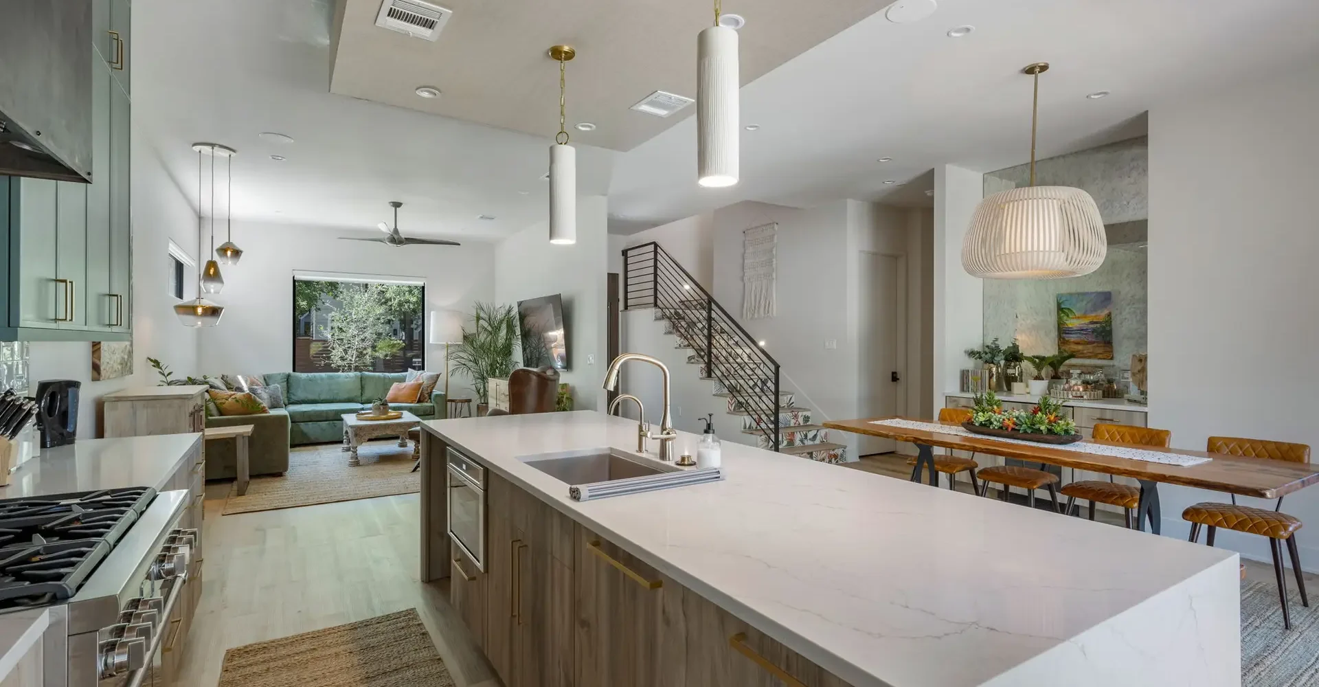 13-web-or-mls-20230801 2002 Riverview St ATX-12