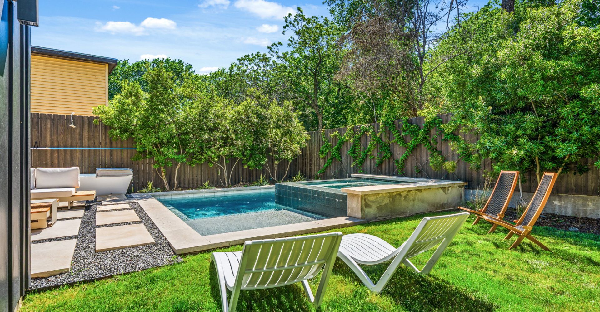 3-web-or-mls-20260514 502 Thrasher Ln Ext-3