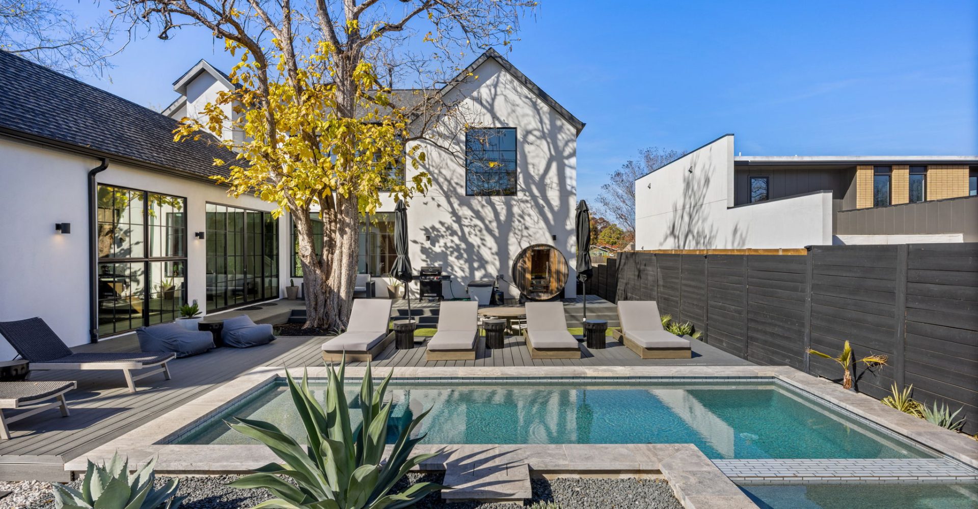 36-web-or-mls-20251219 2605 Little John Ln-36