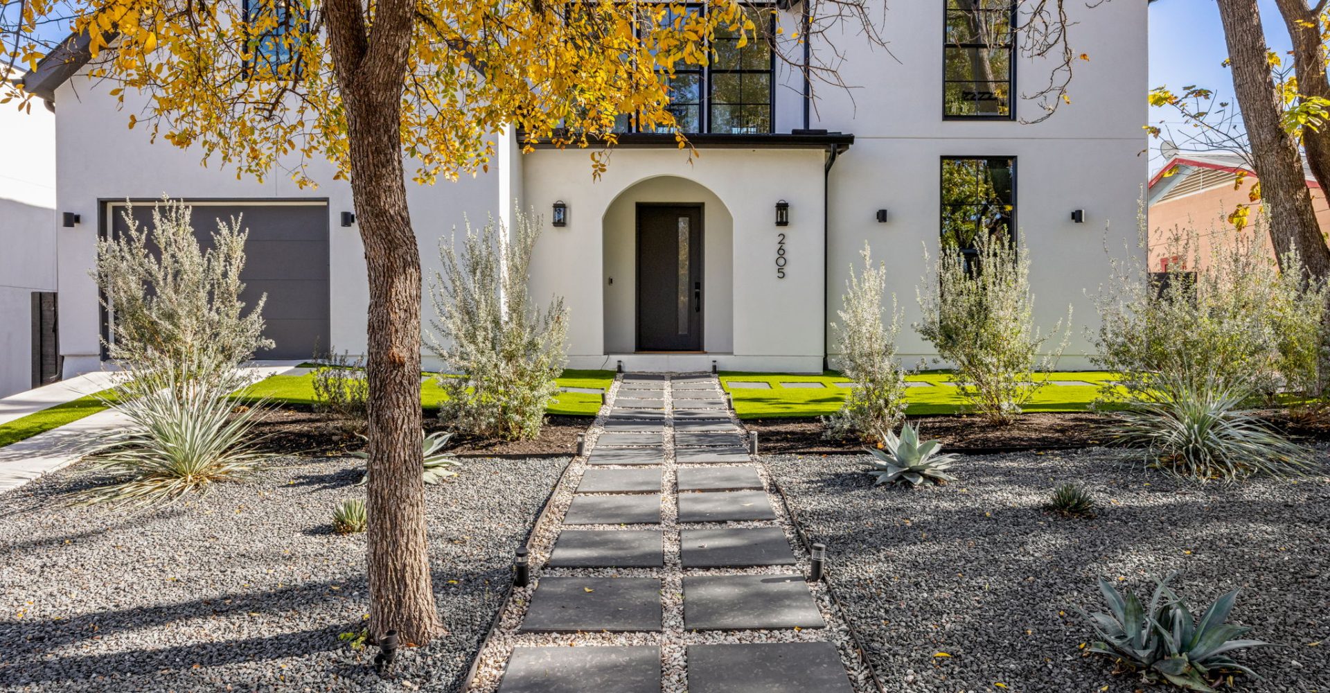 4-web-or-mls-20251219 2605 Little John Ln-4