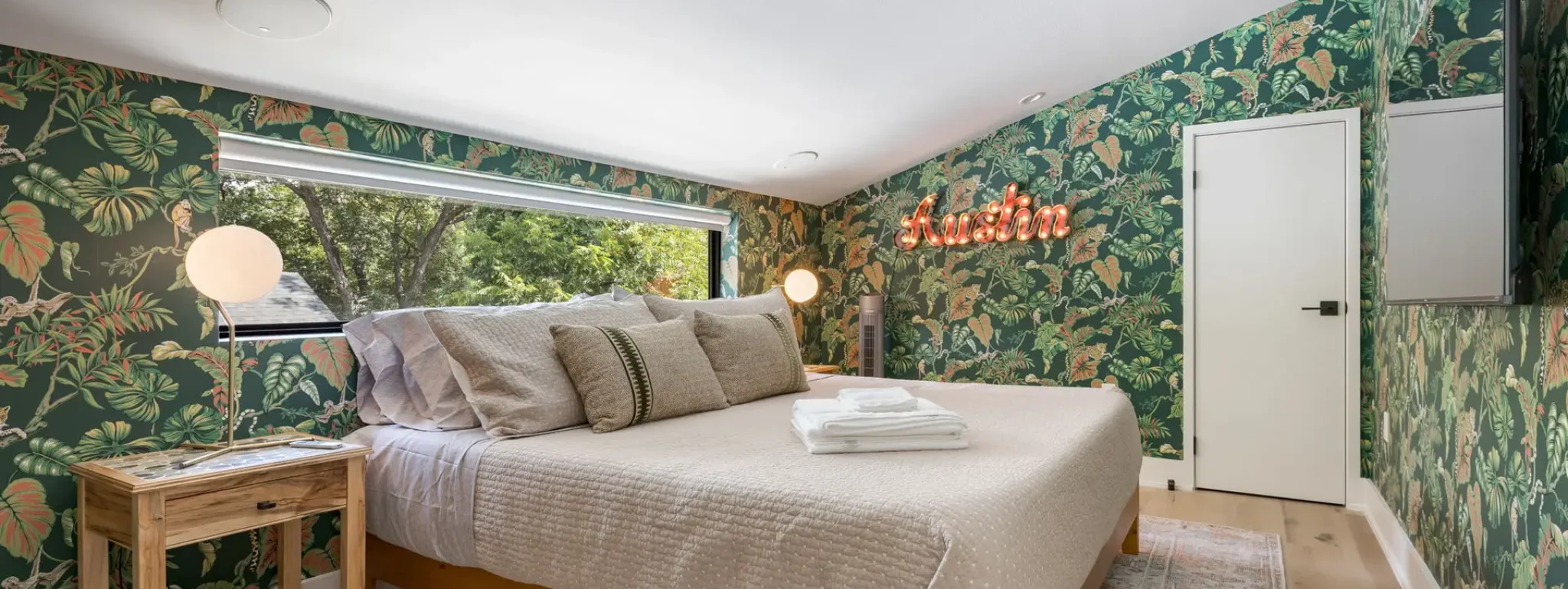 79-web-or-mls-20230801 2002 Riverview St ATX-79